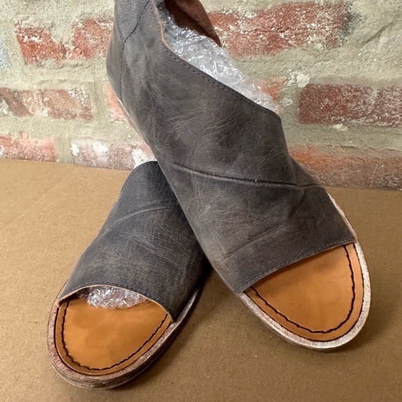 Free People Shoes - Free People Mont Blanc Sandals 8.5/9 Spain size 39